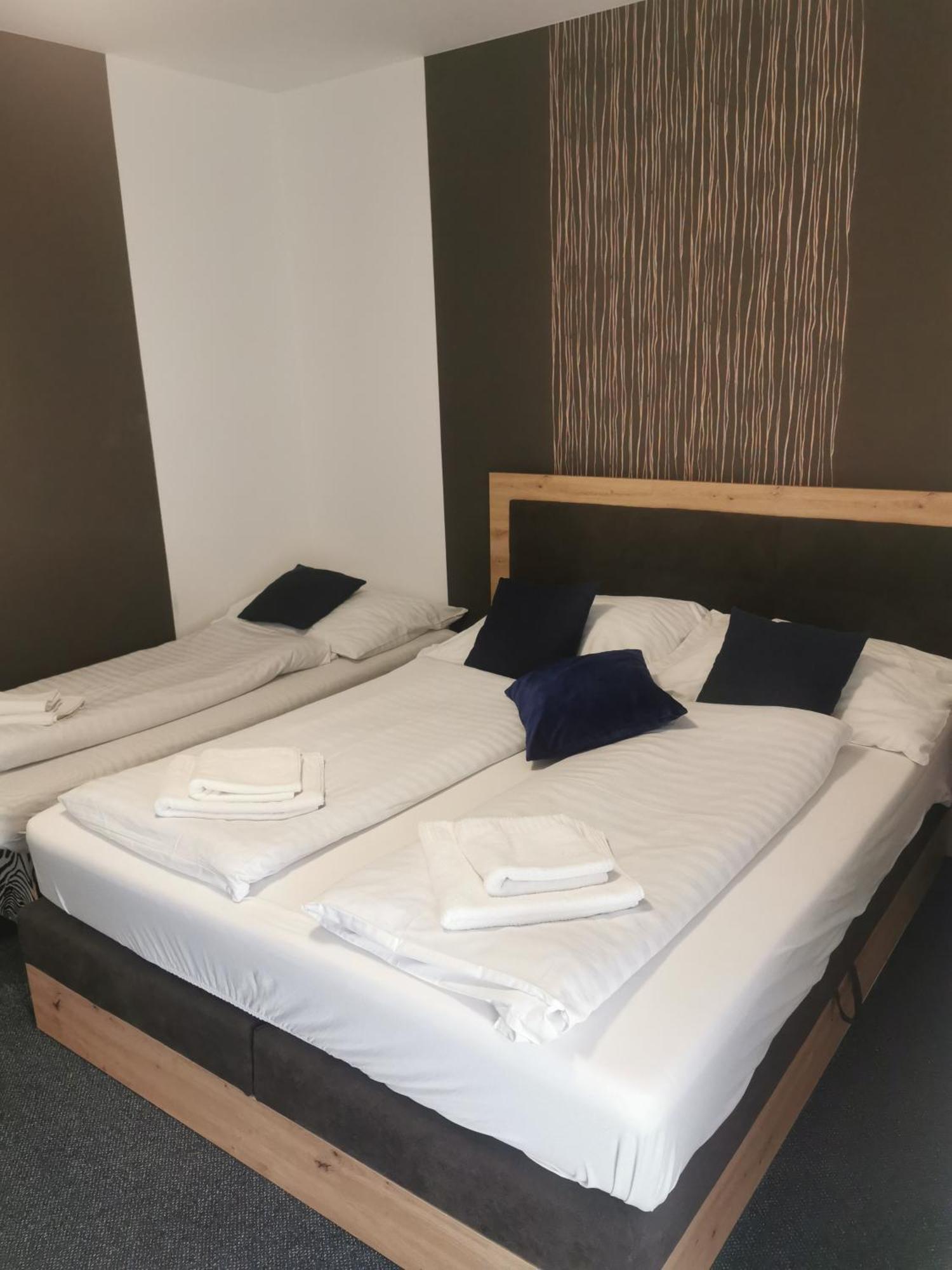 Hotel Diana Nové Mesto nad Váhom Eksteriør billede