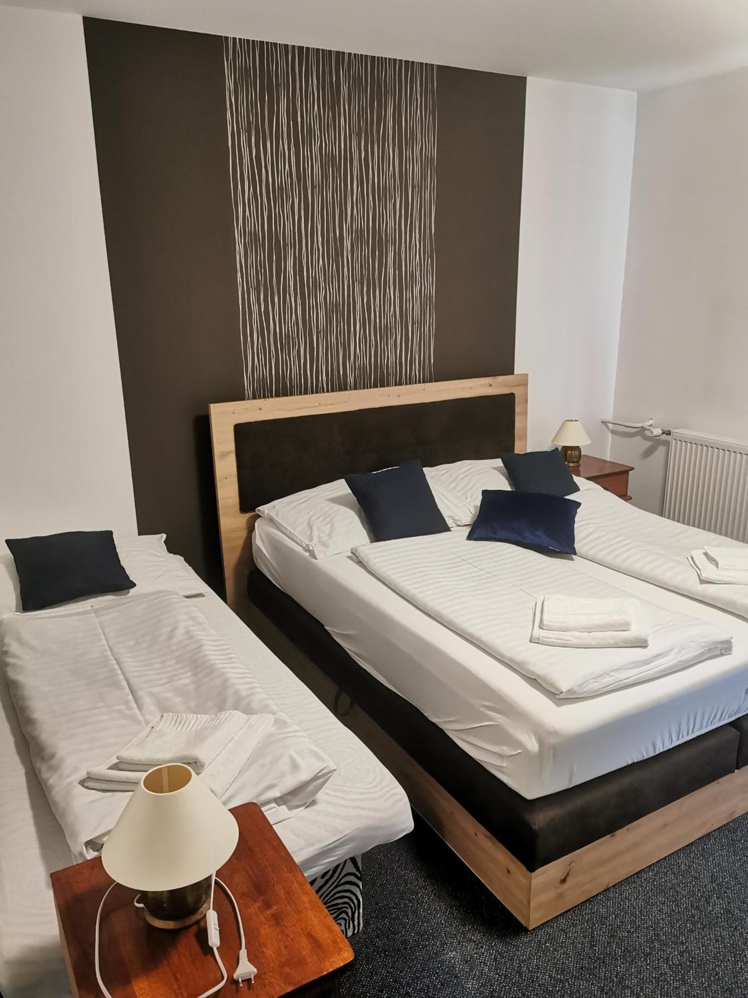 Hotel Diana Nové Mesto nad Váhom Eksteriør billede