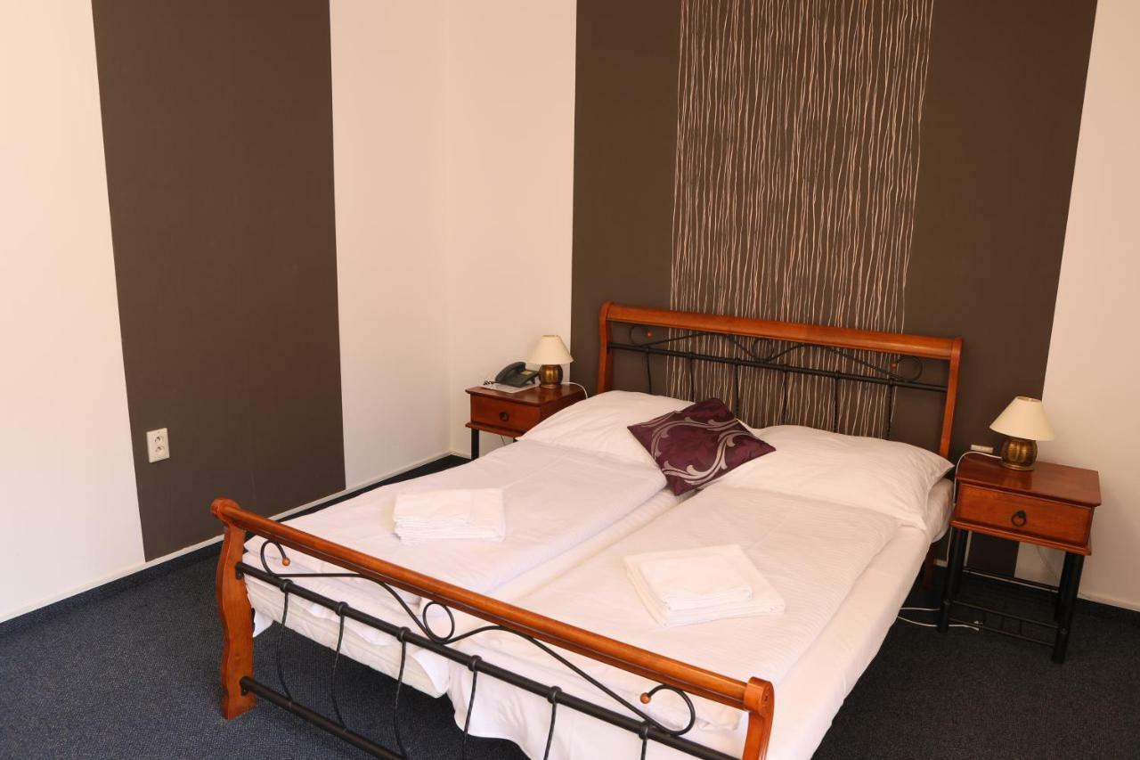 Hotel Diana Nové Mesto nad Váhom Eksteriør billede